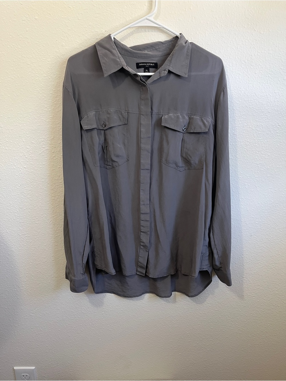 Banana Republic women’s blouse